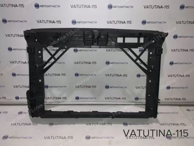5JA805588T Панель передняя