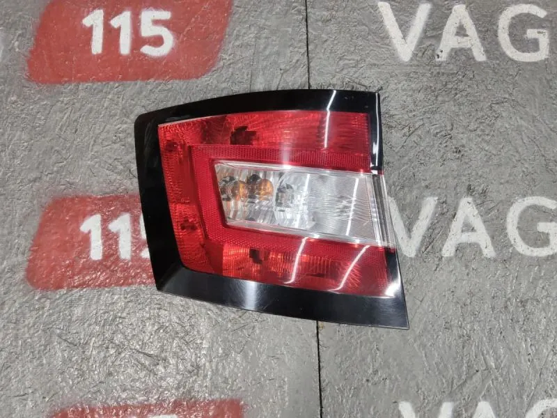 6V9945111-BU Ліхтар L Combi