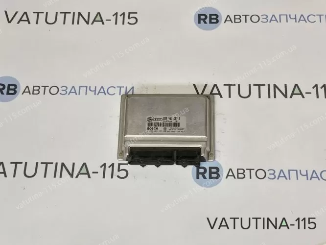 8D0907557S Блок управління двигуном