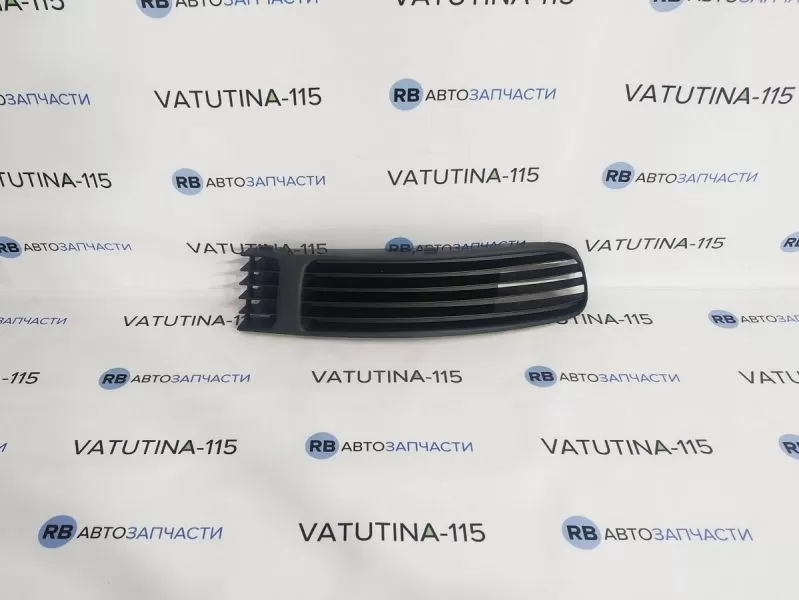 FP9539996 Решітка бампера R - KH9539996