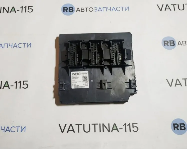 5K0937085AE Блок комфорту