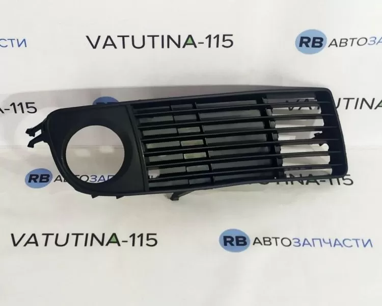 FP0014912 Решетка бампера R