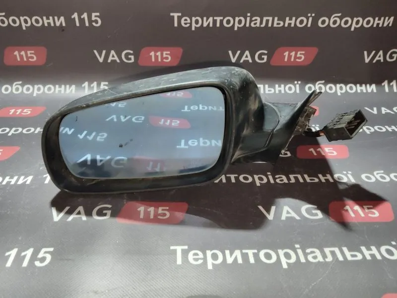 BU-7109 Дзеркало L (англ)