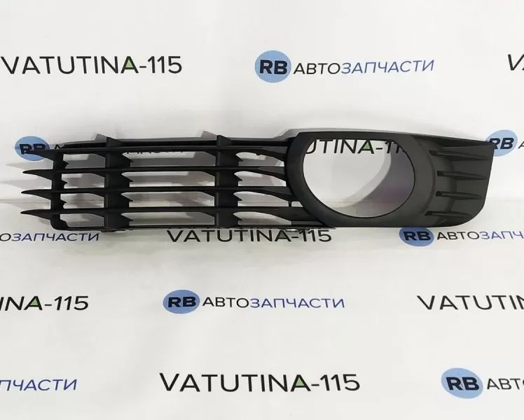 4E0807681D01C Решітка бампера L диз.