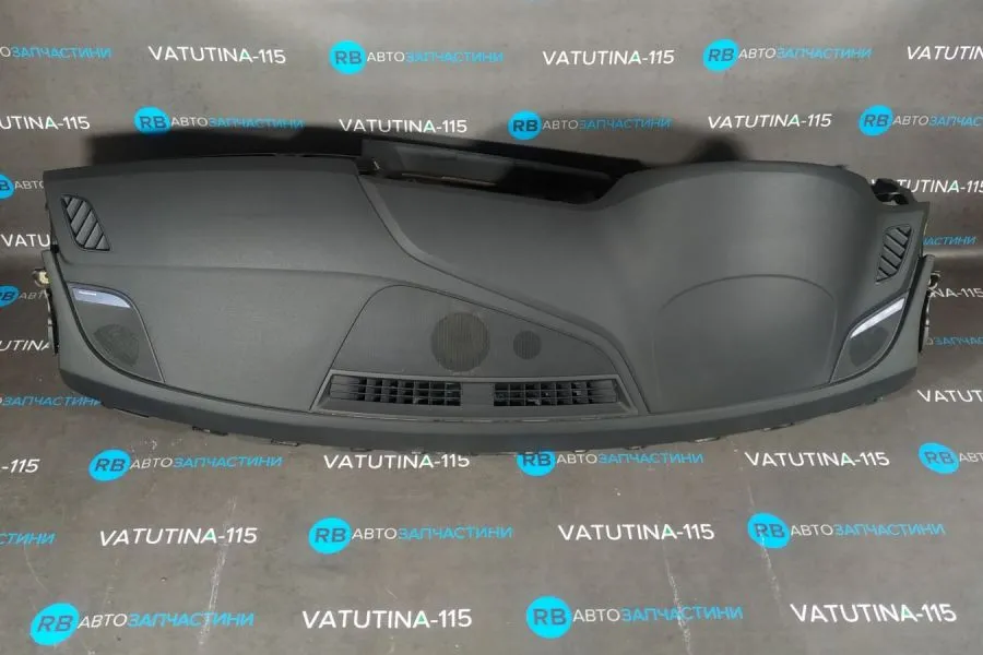 8W1857001K24A-BU Торпедо чорна