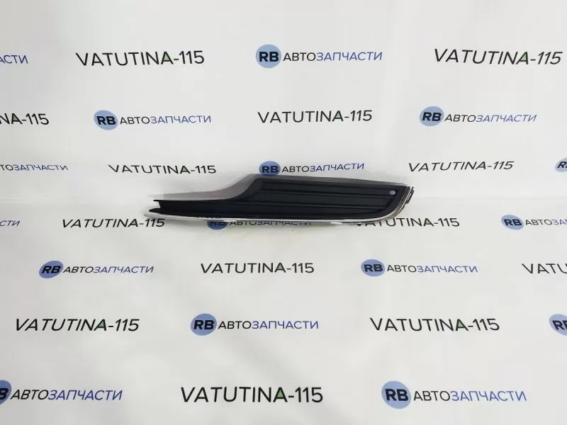 FP7431921 Решітка бампера L (хром)