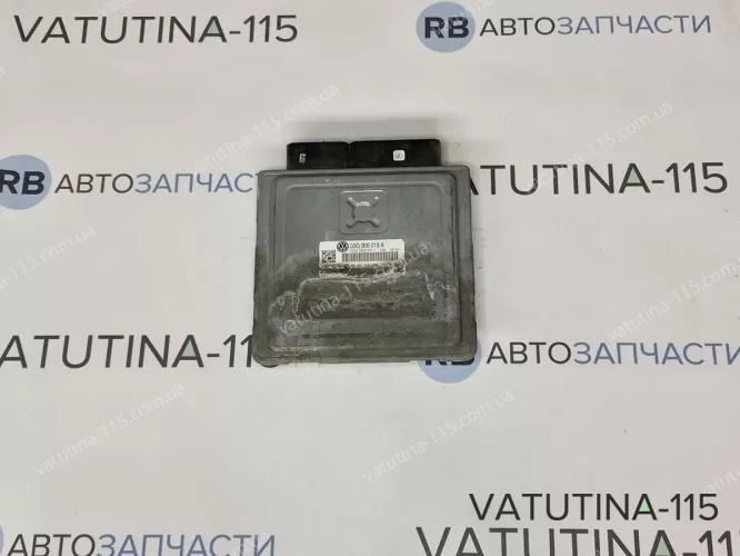 03G906018A Блок управління двигуном