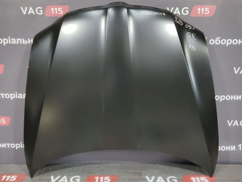 3T0823031 Капот