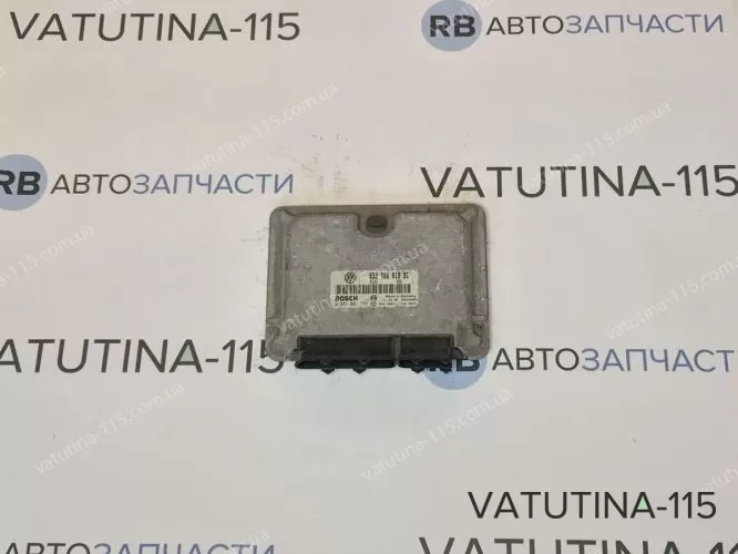 038906018BC Блок управління двигуном