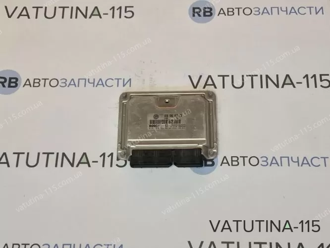 038906019CD Блок управління двигуном