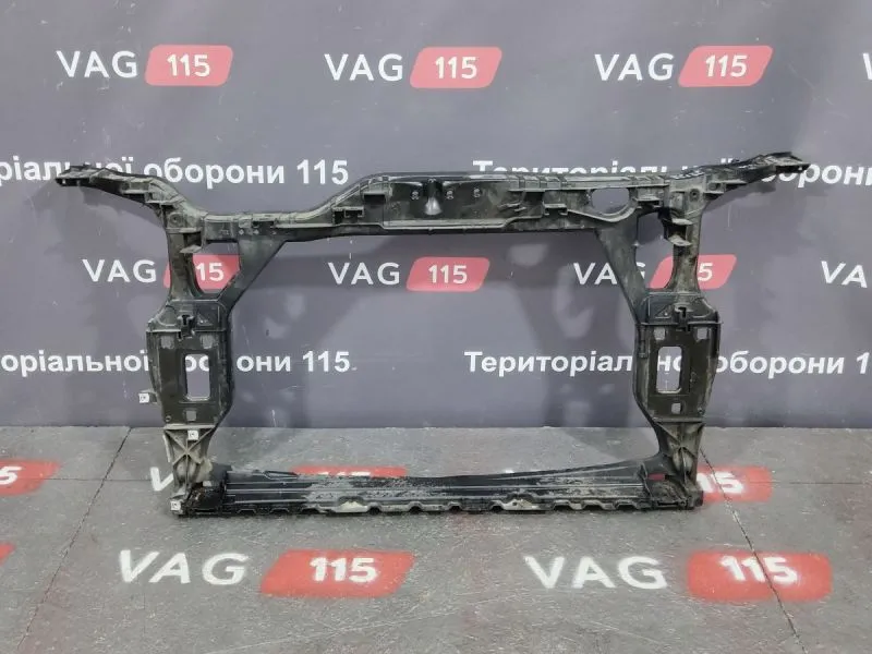 8R0805594C-DEF Панель передня (дефект) - 8R0805594D