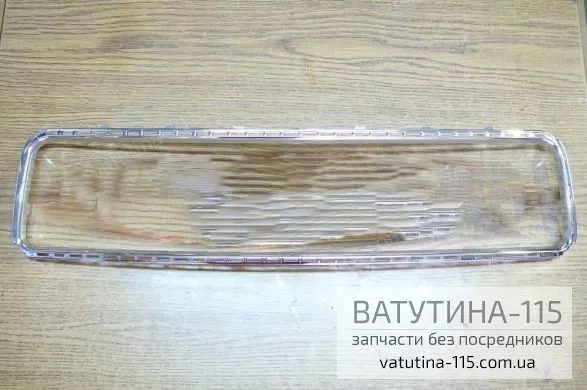3U0807953 Накладка центр. решітки бампера хром.