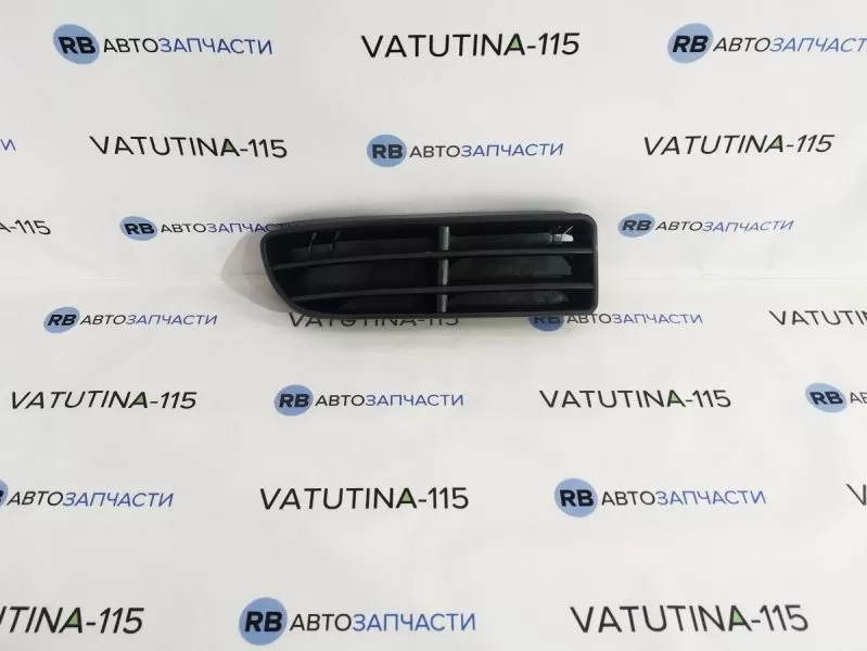 951227-2 Решітка бампера R
