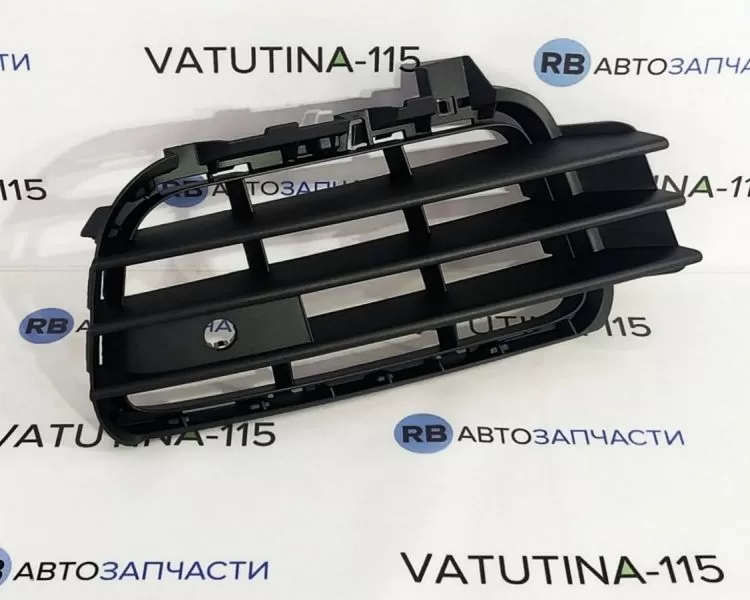 FP7417914 Решітка бампера R + парктр.
