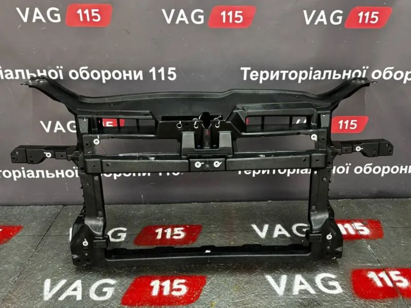 KH9524200 Панель передня бенз.