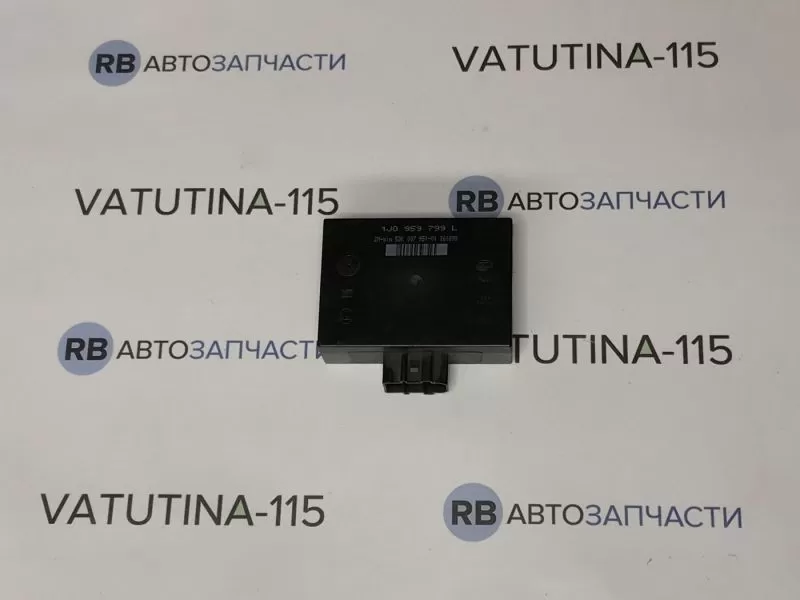 1J0959799L Блок комфорту
