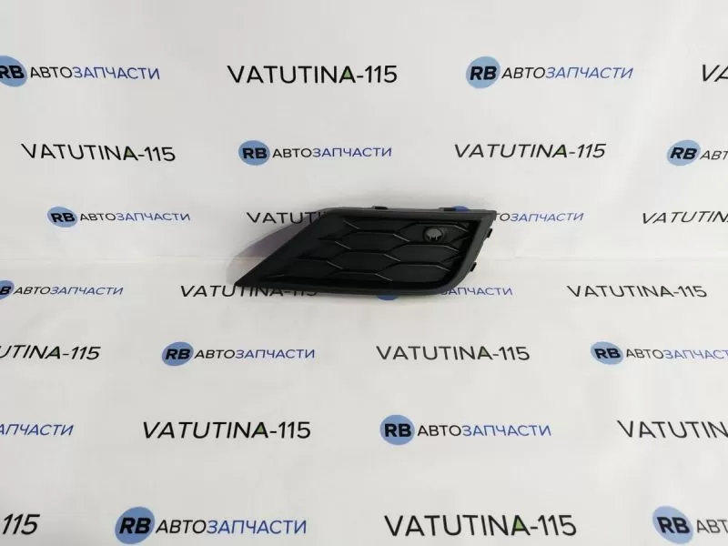 5NA8546629B9 Решітка бампера R + парктр.