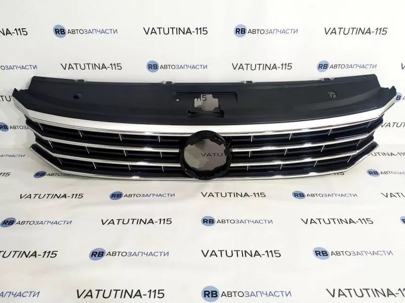 FP7442990 Решетка радиатора (серая)