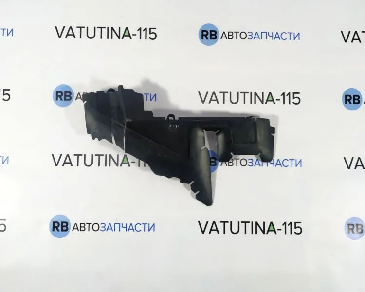 5E0121284A Повітрозабірник радіатора R