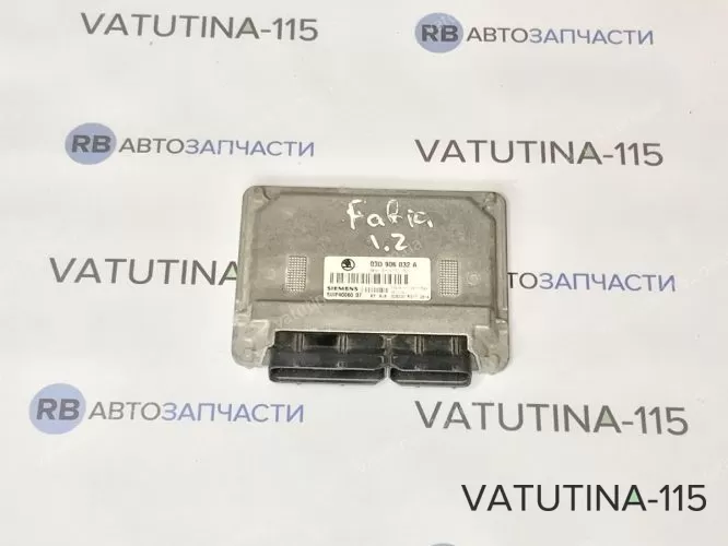 03D906032A Блок управління двигуном