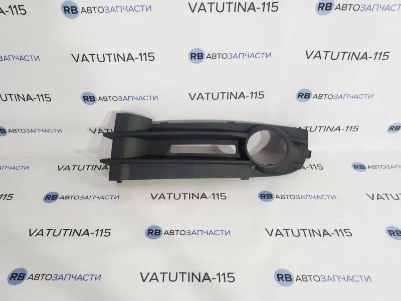 FP7406913 Решітка бампера L +пр/тум. - 2K0853683A