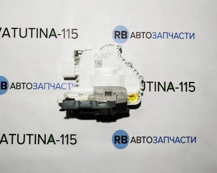 8X1837015C Замок передн. двері L