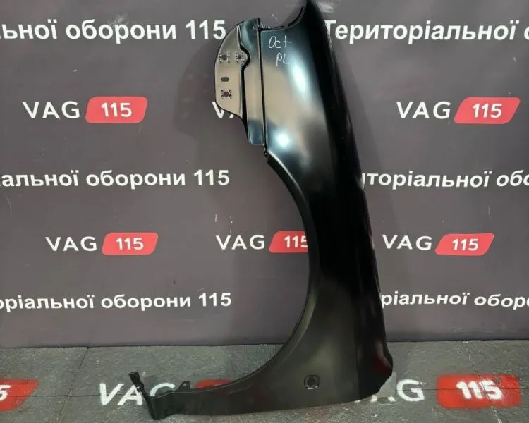 692001 Крило L