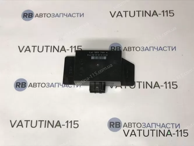 1J0959799H Блок комфорту