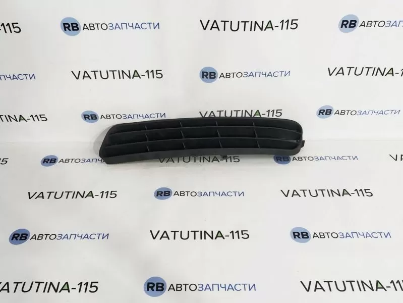 4A0807345N01C Решітка передн. бампера L (8 цил.)