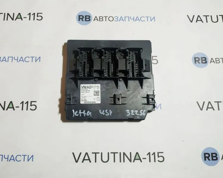 5K0937084E Блок комфорту