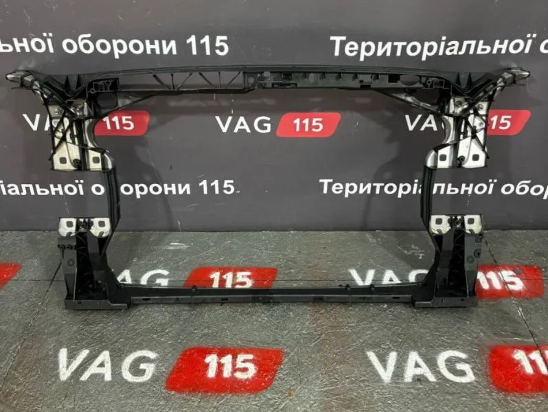 8W0805594E Панель передняя - 8W0805594