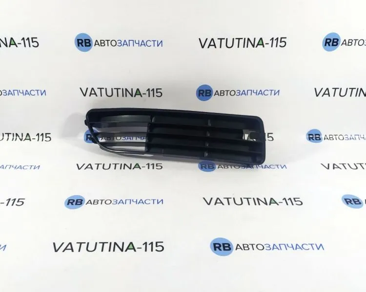 KH0018996 Решітка бампера R - 1324272R