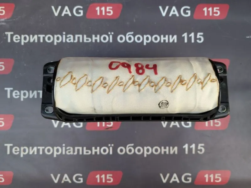 561880204B-BU Airbag правий - 561880204A
