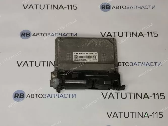 03E906023B Блок управління двигуном