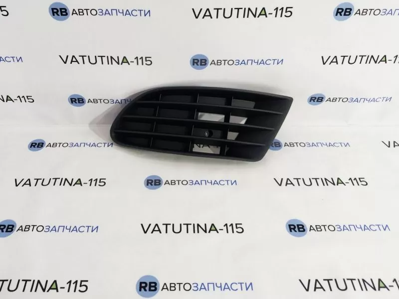 951527-2 Решітка бампера R (-пр/тум.)