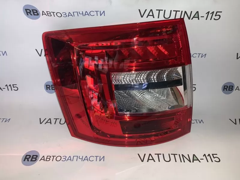 20-211-01194 Ліхтар L Combi LED - 5E9945111B