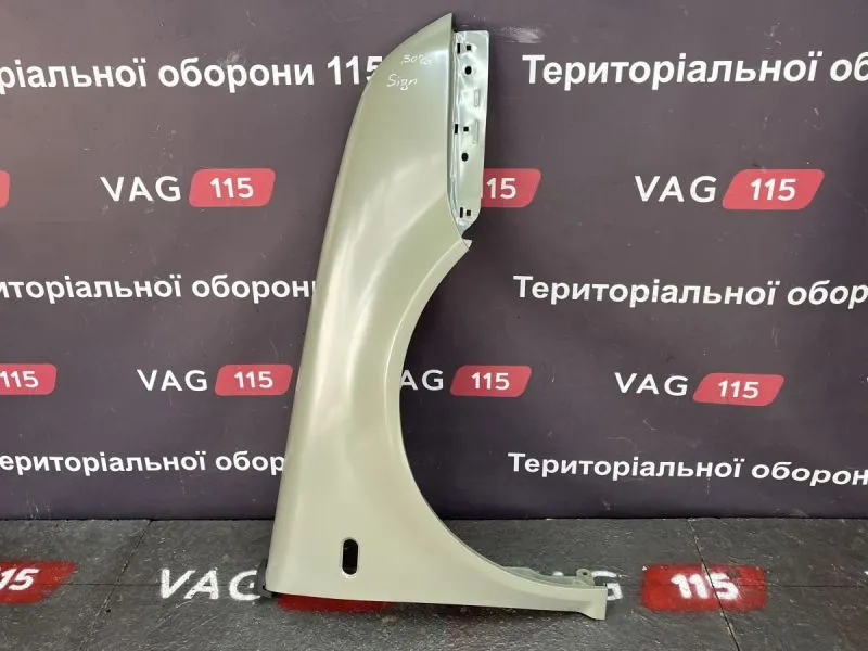 PVW10026(K)AR Крило R