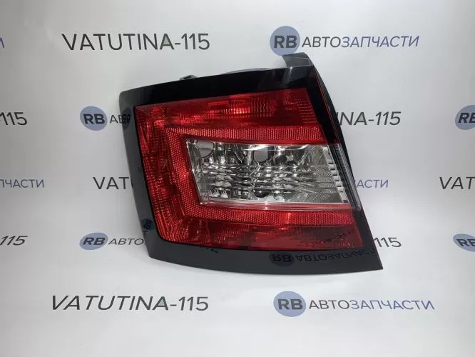 6V6945111 Ліхтар L HB