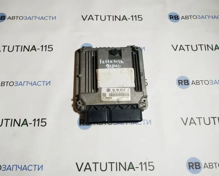 03L906019KC Блок управления двигателем