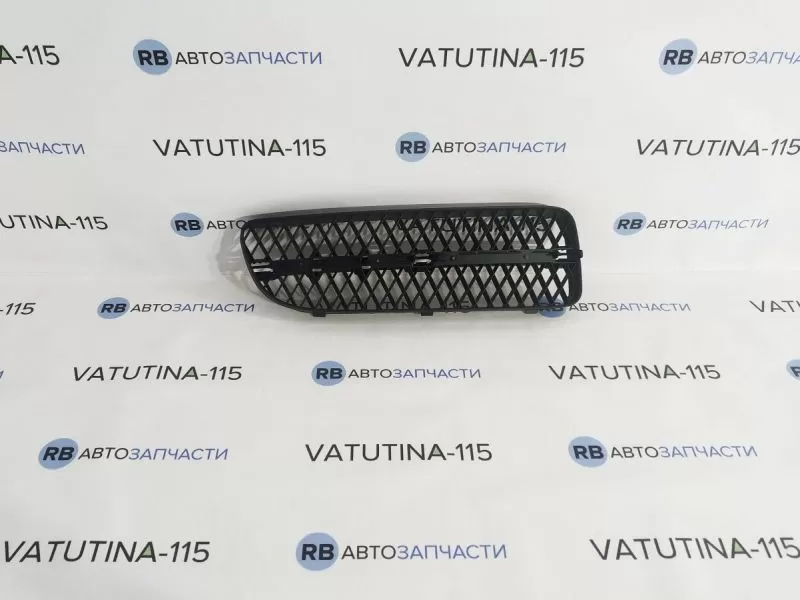 1U0853684B41 Решітка бампера R RS