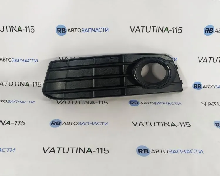 KH0029997 Решітка бампера L - 8K0807681A01C