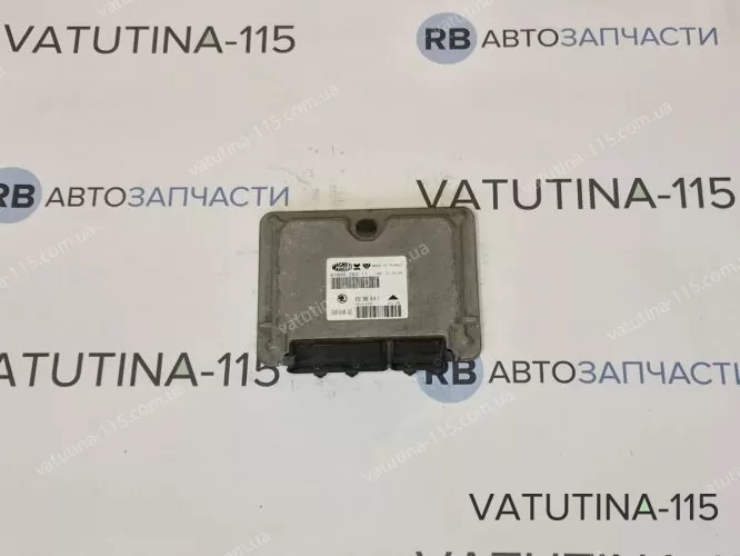 032906014F Блок управління двигуном