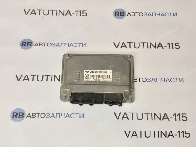 03D906023B Блок управління двигуном