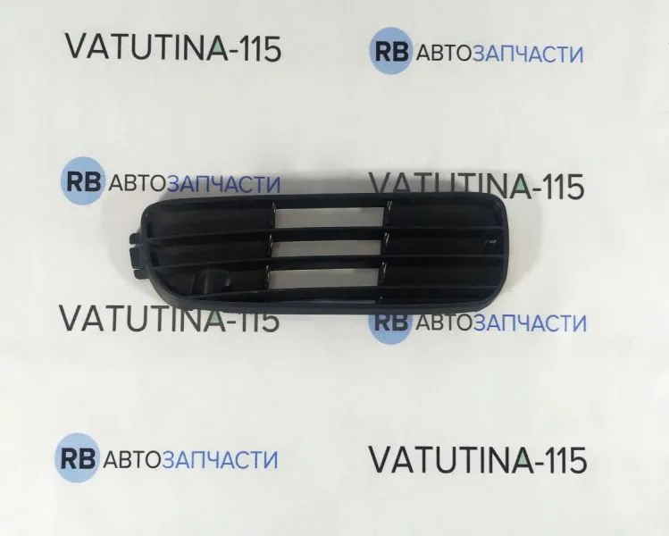PAD99000CR Решітка бампера R