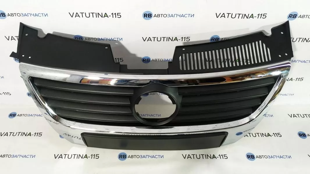 KH9517991 Решітка радіатора (-паркт., -хром)