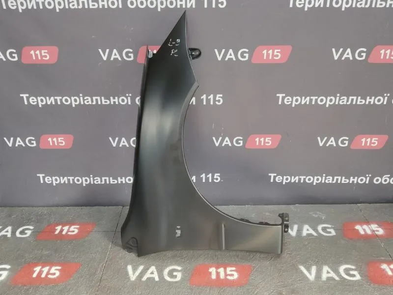 523302 Крило R