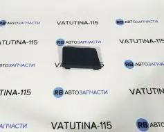 Накладка на решітку радіатора верхн. R