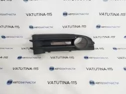 Решітка бампера R +пр/тум. - 2K0853684A
