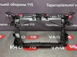 Панель передня - 8V0805588