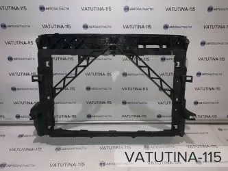 Панель передняя